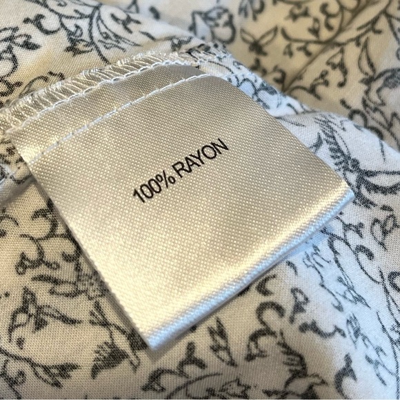 JANE & DELANCEY White and black floral blouse size M - Picture 3 of 10